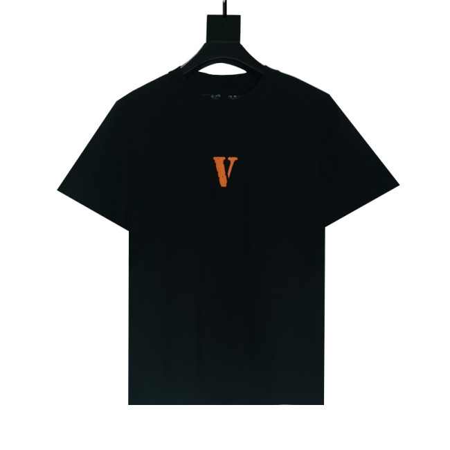 Orange small V buddy print short sleeve tee