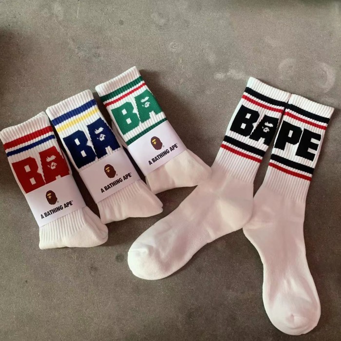 Bold letters sweat-wicking cotton socks 4 Colors