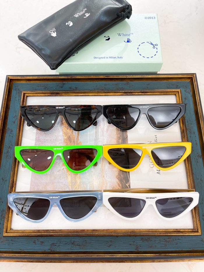1:1 quality version Fashion inverted triangle thick sunglasses 6 Colors