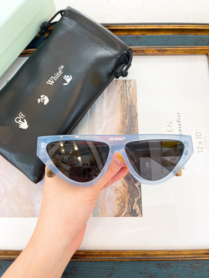 1:1 quality version Fashion inverted triangle thick sunglasses 6 Colors