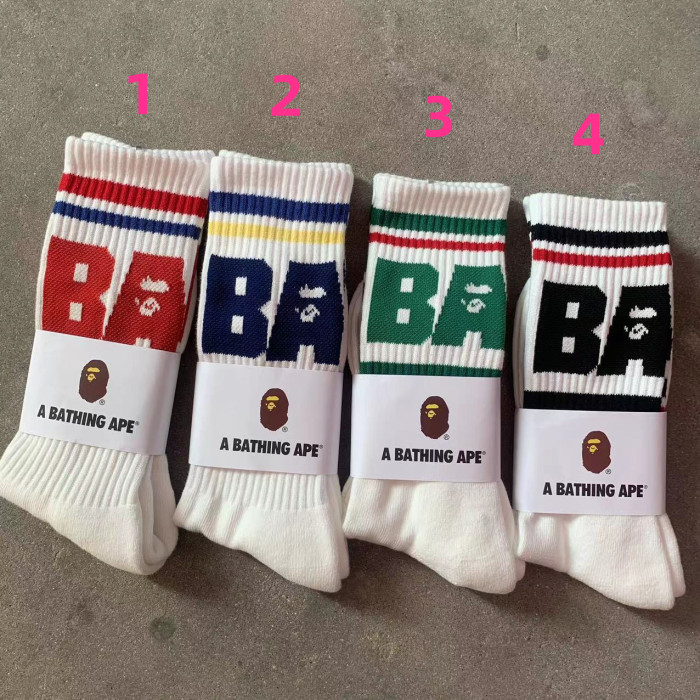 Bold letters sweat-wicking cotton socks 4 Colors