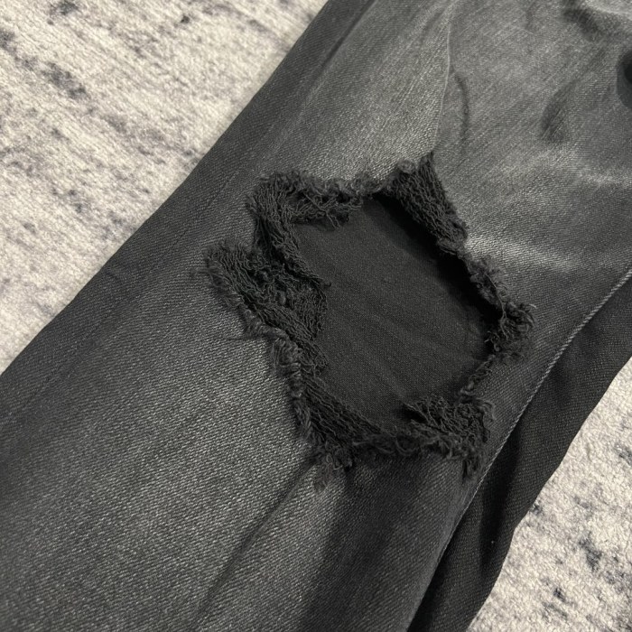 [buy more save more] 1:1 quality version Solid Black Double Knee Scratch Jeans