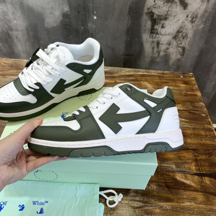 1:1 quality version Personalized Arrowhead Thick Sneakers