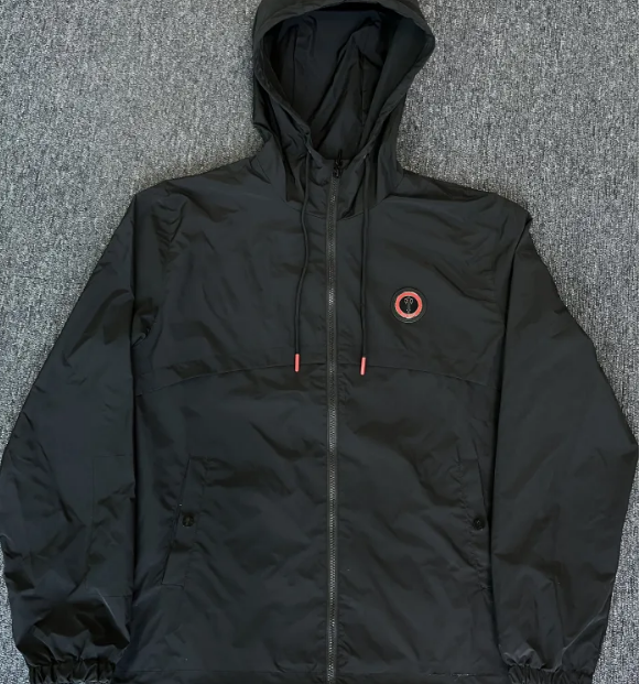1:1 quality version Black and Red Label Trench jacket