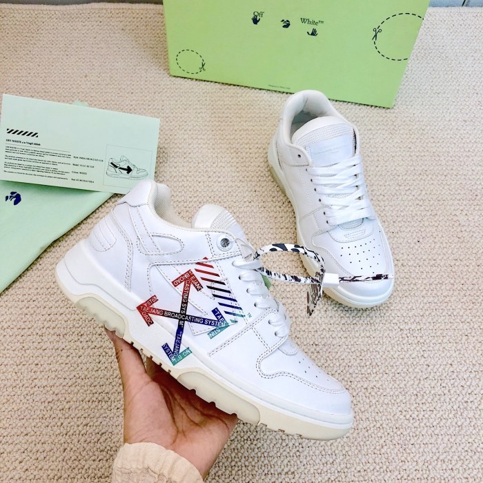 1:1 quality version Gradient Color Double Arrow Low Top Board Shoes