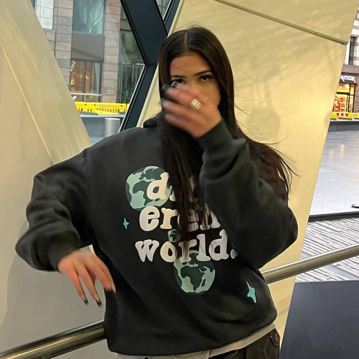 Different world Magic foam printed hoodie