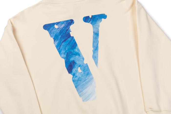 Big V Blue Sky Cutout Print Hoodie 2 colors