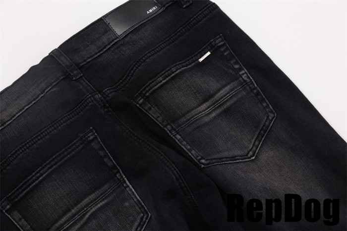 1:1 quality version Simple hole wearable slim jeans