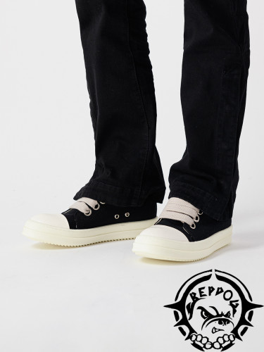 thick shoelace canvas low shoes sneaker (with og packing)