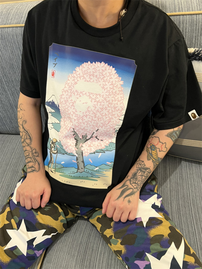 Elderly Tree Print tee 2 Colors