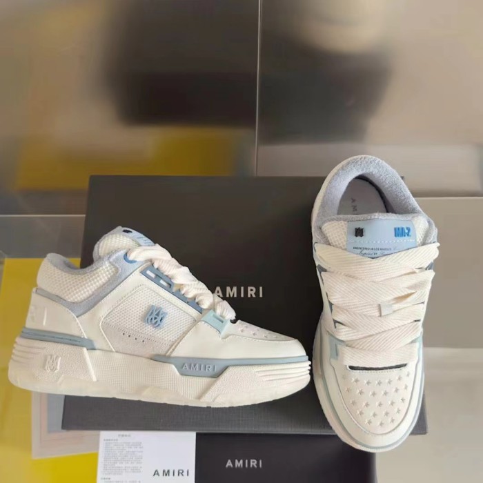 1:1 quality version Classic Breathable Small Perforated White Shoes