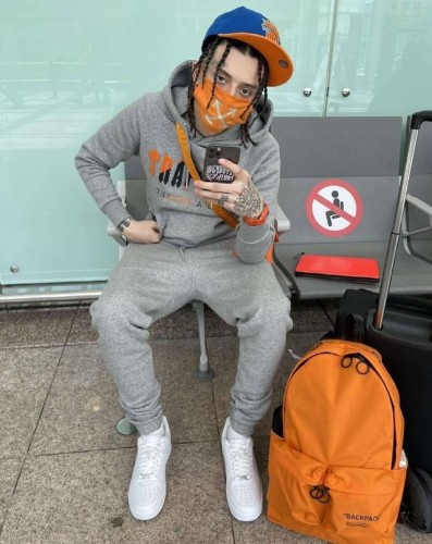 [buy more save more] Orange and Black Towel Embroidered Sweatshirt Hoodie 2 colors