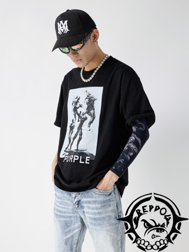 Giant Jousting Print tee 2 colors