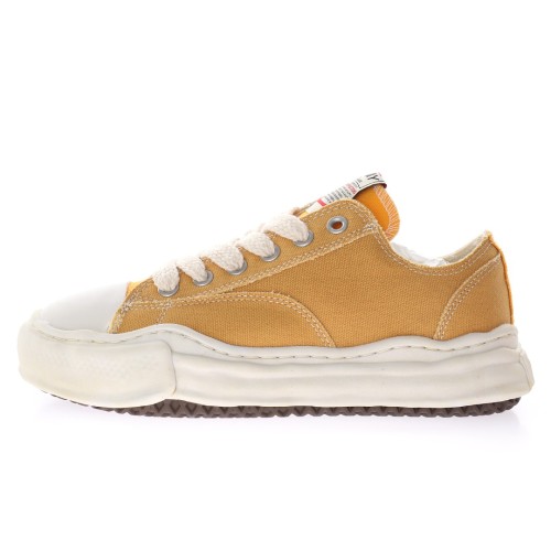 Headcovered version of the deformed dissolve ice-cream bottom shoes