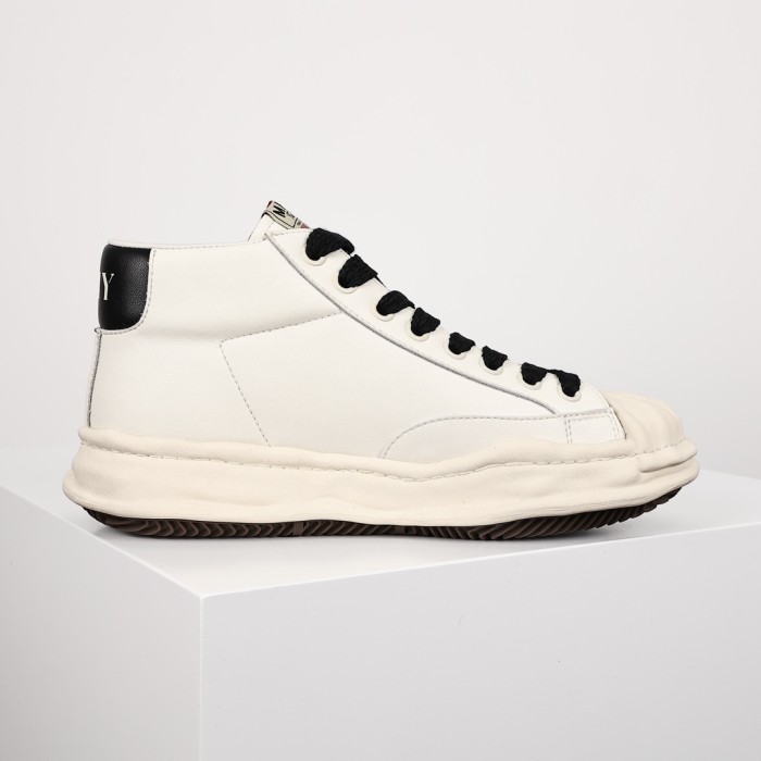 Leather Patchwork Midsole Shoes 2 colors