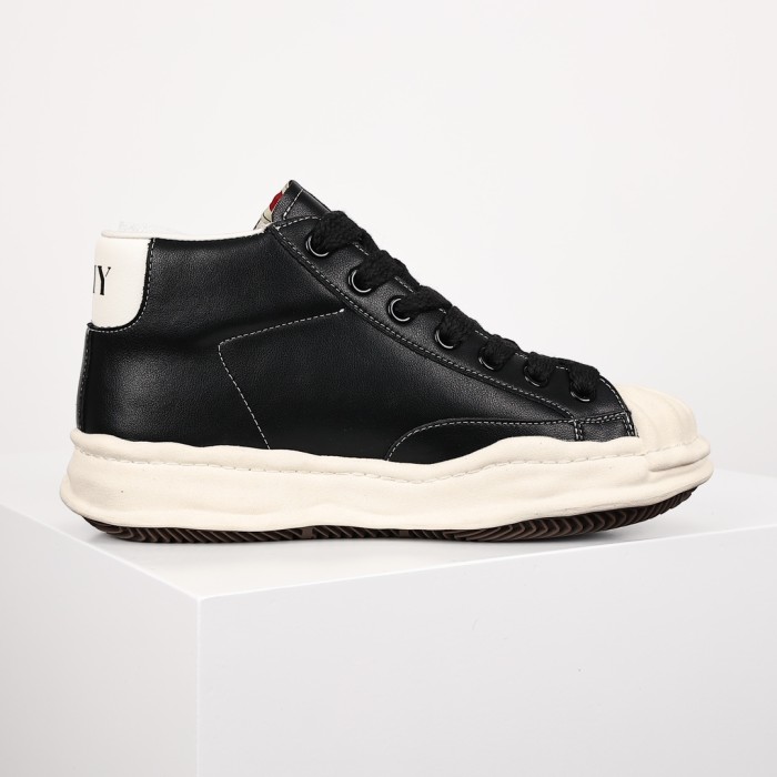 Leather Patchwork Midsole Shoes 2 colors