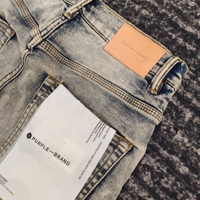[buy more save more] 1:1 quality version Light Blue Small Wear Personalized Jeans
