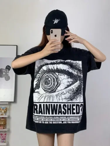 Swirl Big Eye Gaze Print Short Sleeve Tee