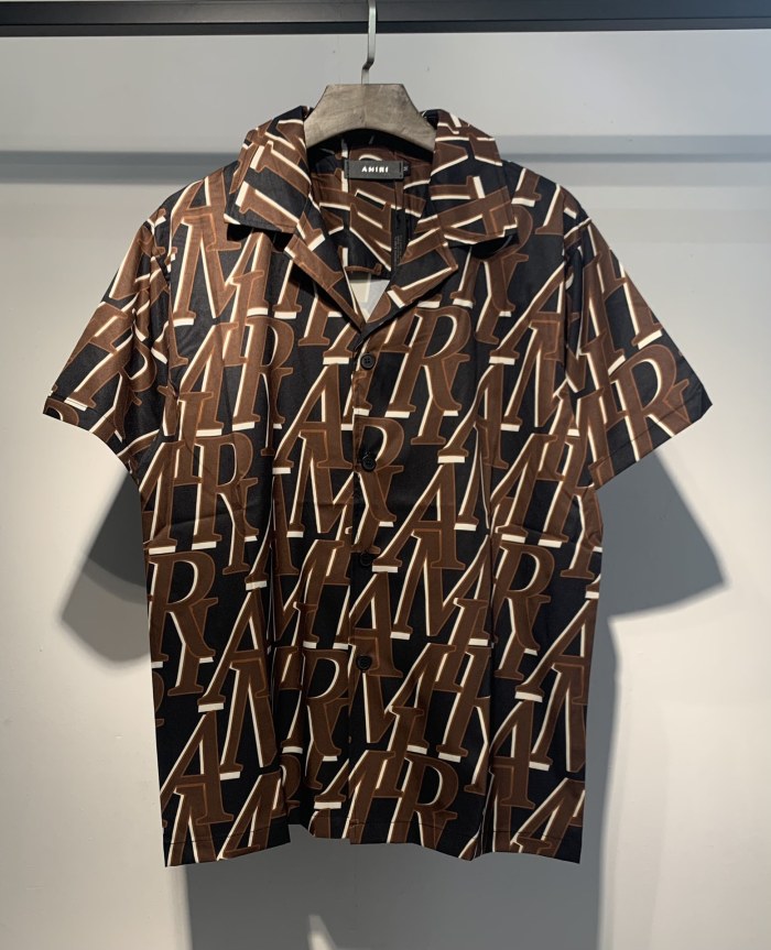 [buy more save more]all-over print in three-dimensional shaded letters tee 2 colors