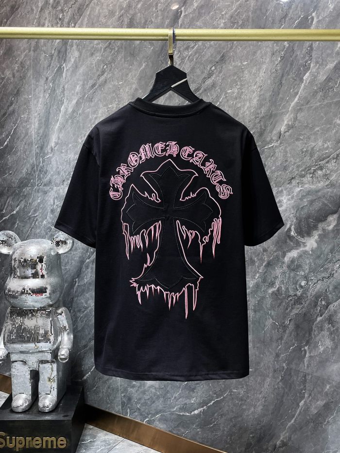 [buy more save more]Paw Print Cross Sanskrit Letter Patch Embroidered Tee 2 colors