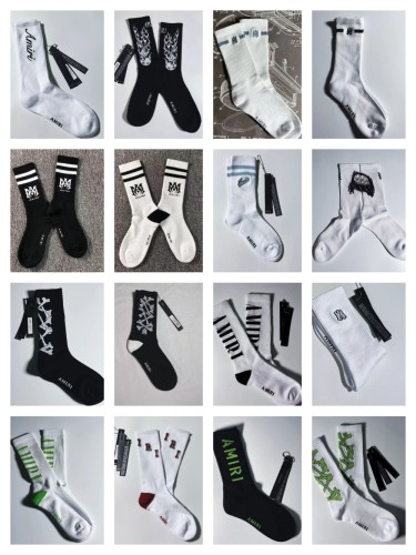 1:1 quality versio Cursive letters embroidered logo bone print mid-calf socks 24 colors