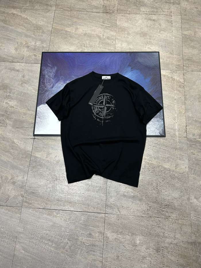 Solid Color Fuzzy Logo Round Neck Tee 2 colors