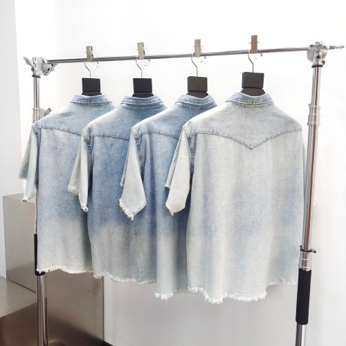 1:1 quality version Light blue worn splash-ink pocket printed denim short-sleeved shirt