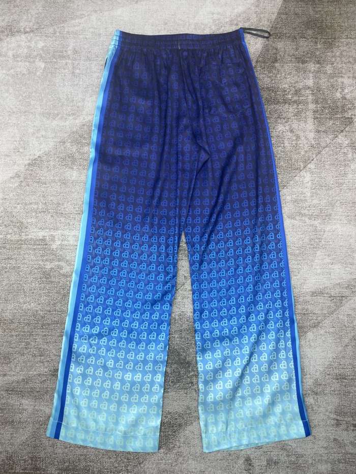 1:1 quality version Urban Night Scene All-over Printed Heart Pattern Silk Lapel Long Sleeve Shirt & pants Set