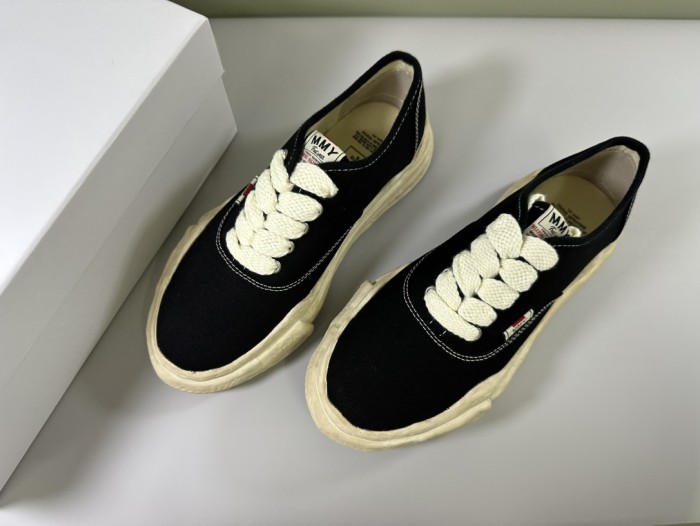 1:1 quality version Classic Black Aged Black Canvas Low Top Shoes