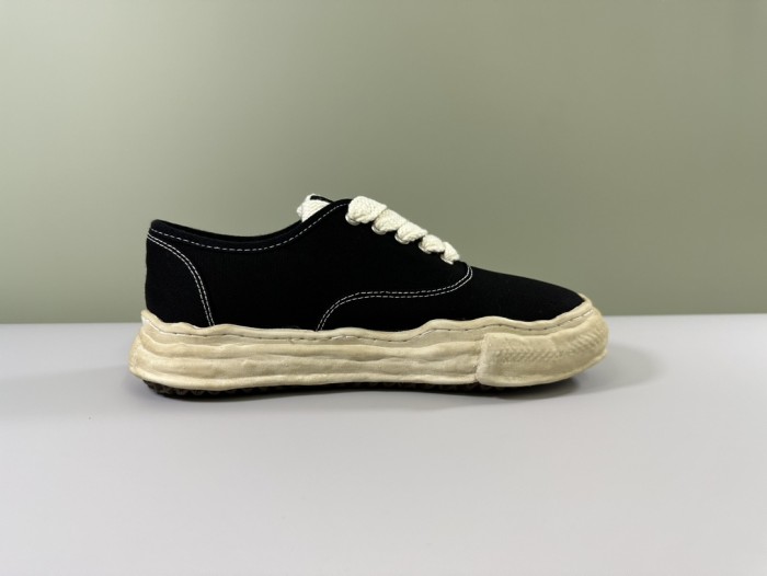 1:1 quality version Classic Black Aged Black Canvas Low Top Shoes