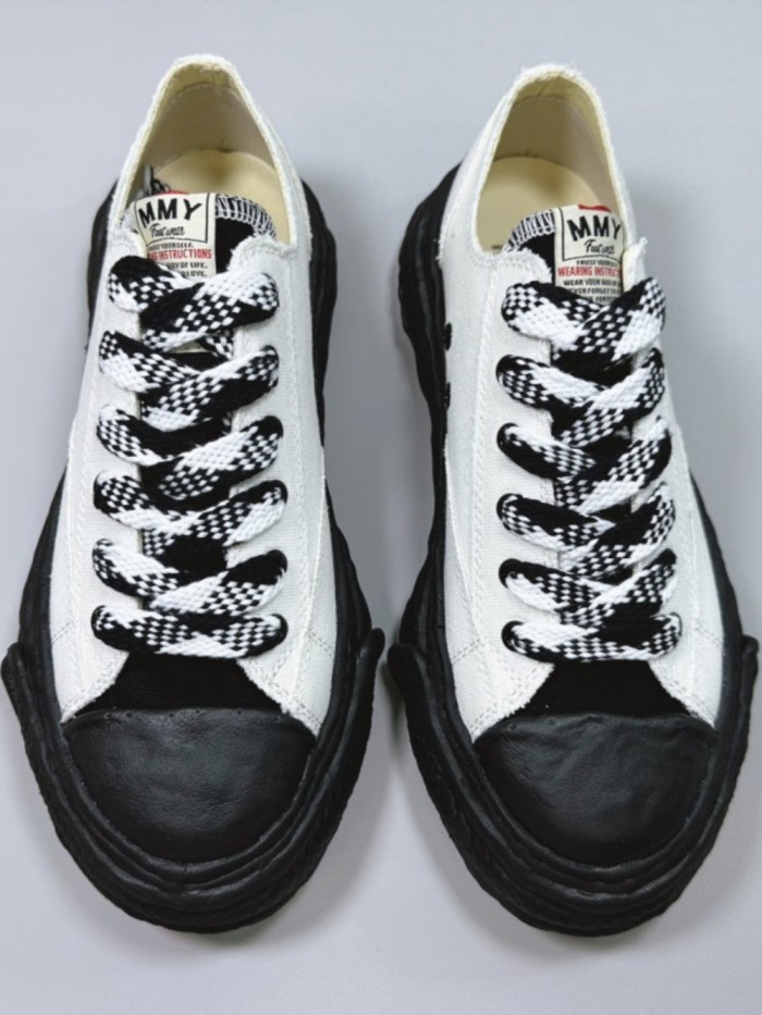 1:1 quality version Black and White Colorblocked Canvas Shoes