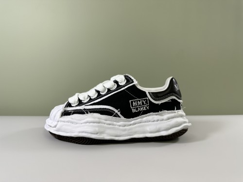 1:1 quality version Embroidered Letters Shell Head Raw Edge Black White Colorblocking Canvas Thick Shoes