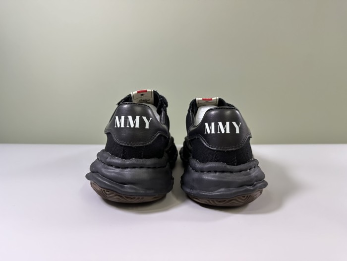 1:1 quality version Embroidered Canvas All Black Thick Bottom Board Shoes