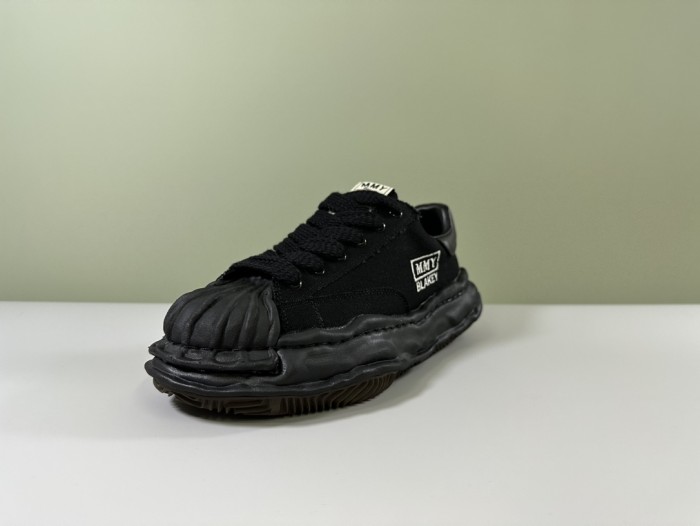 1:1 quality version Embroidered Canvas All Black Thick Bottom Board Shoes