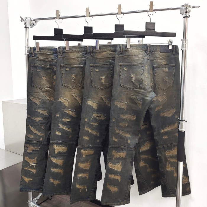 1:1 quality version Black Embroidered Vestigial Waxed Distressed Jeans