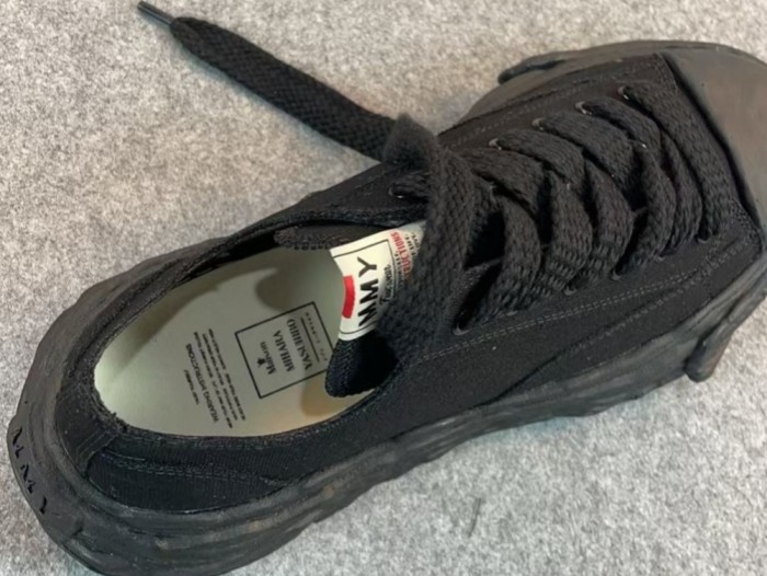 1:1 quality version All black canvas dissolved shoes
