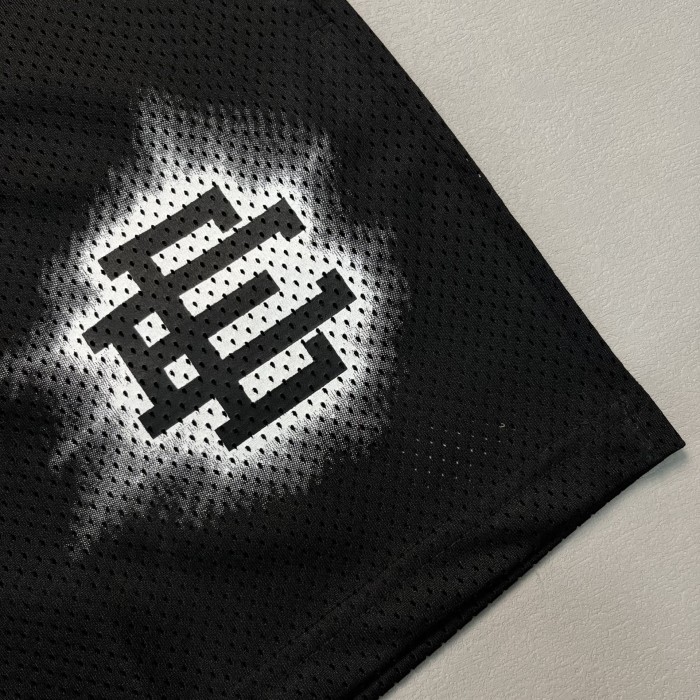 1:1 quality version White lacquered black logo beach shorts