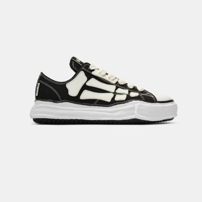 1:1 quality version 27870224 MMY Co-Branded  Bones Canvas Sneakers 2 colors
