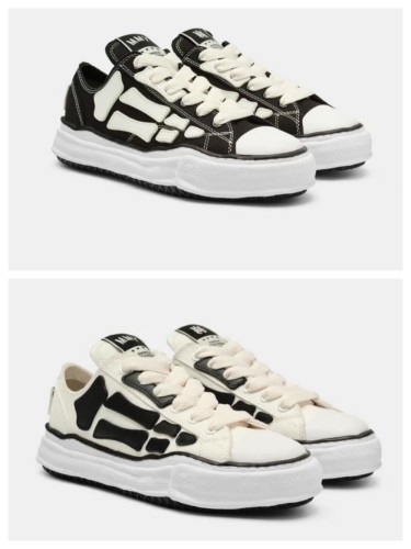 1:1 quality version 27870224 MMY Co-Branded  Bones Canvas Sneakers 2 colors