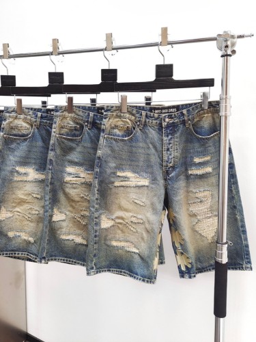 1:1 quality version 27876132 White Embroidered Vintage Denim Shorts