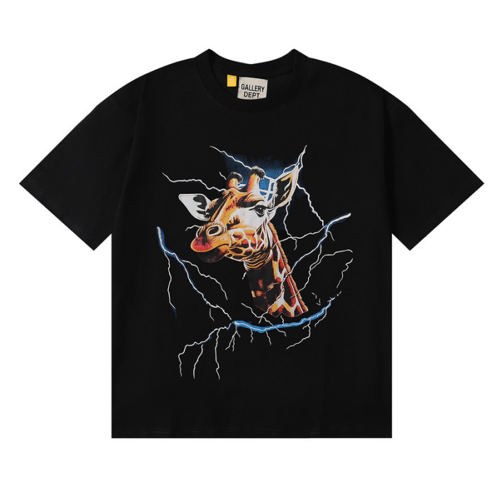 27877111 Giraffe Printed Tee