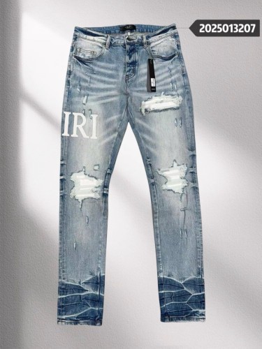 1:1 quality version 27895016 Embroidered Letter Ripped Jeans