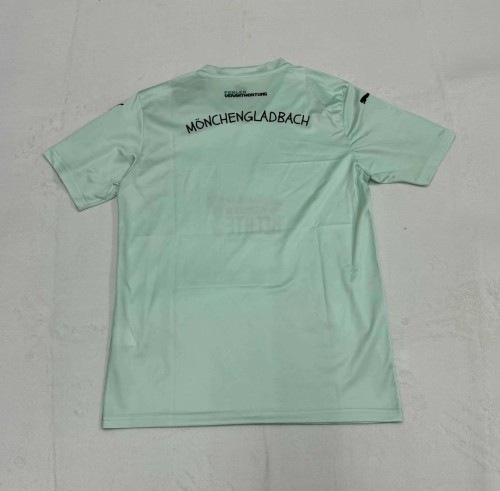 2024/2025 Borussia M?nchengladbach Goalkeeper Fluorescent Green Football Jersey 1:1 Thai Quality