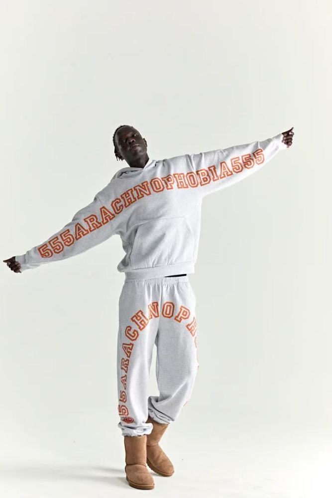 1:1 quality version 27968577 One-piece Monogrammed Hoodie & Pants Set 2 colors