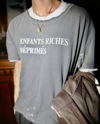 28030637 Letter Printed Torn Washed Version Tee
