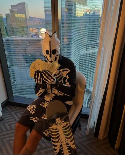 1:1 quality version 28062066 Skull Ghostface Print Shorts with NFC tag