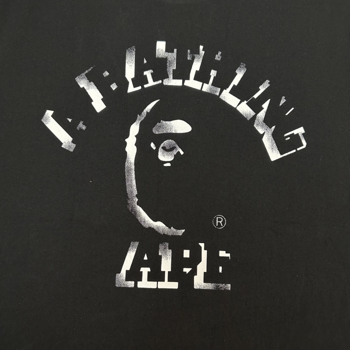 1:1 quality version 28113827 Spray Paint Pattern Print Tee 2 colors