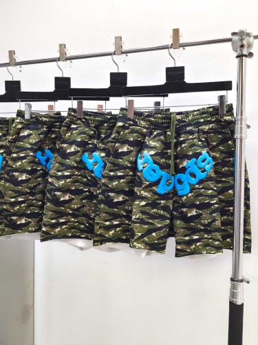 1:1 quality version 28165991 Camouflage Print Monogrammed Shorts
