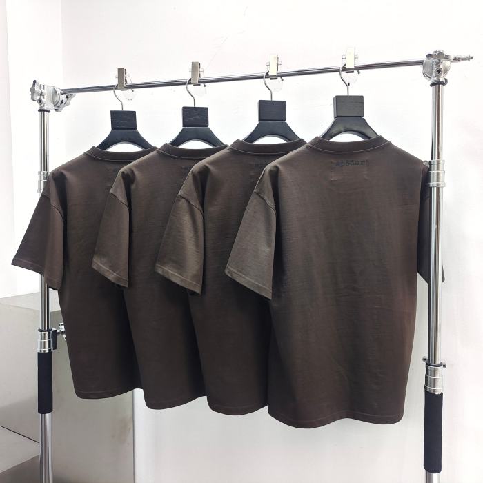 1:1 quality version 28219053 Black Spot Letter Brown Printed Tee