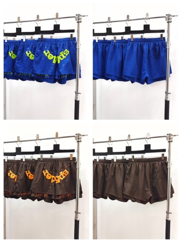 1:1 quality version 28348536 Letter Star Print Back Pocket Ripped Shorts 2 colors